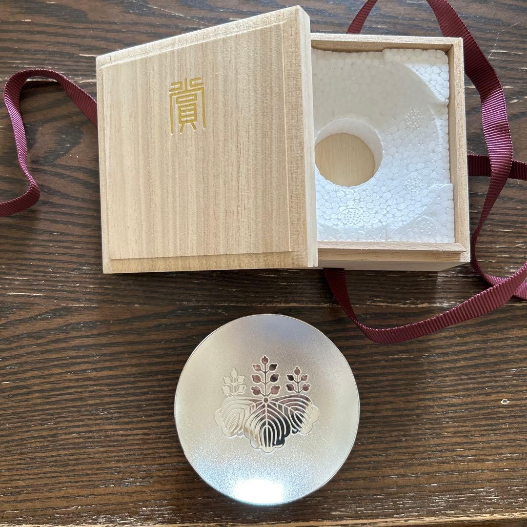 Paulownia Tea Cup with Gosan Pattern Silver Plate Japanese Design