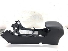 KIA QLE-CAR 84611-F1200 ARMLEHNE SPORTAGE IV 1 Stück