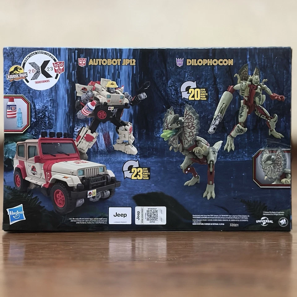 2023 30th Anniversary Transformers vs Jurassic Park Dilophocon & Autobot JP-12 - Image 2 of 4