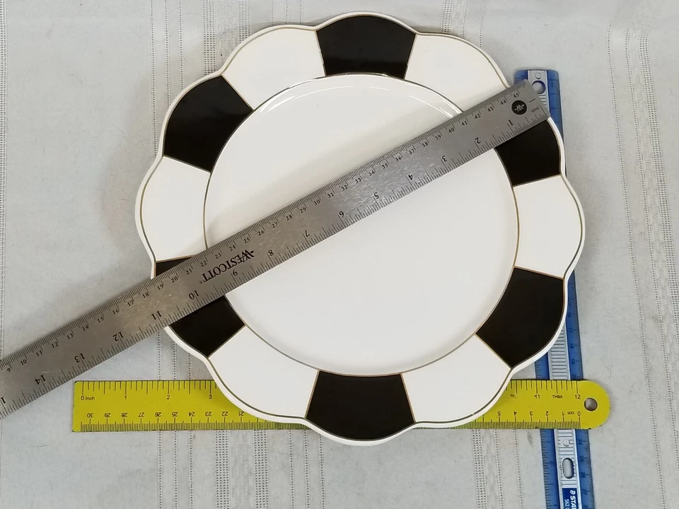 Cynthia Rowley Black & White Scalloped Dinner Plate  11 in - Image 3 of 4