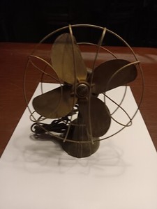 antique handy breeze electric fan