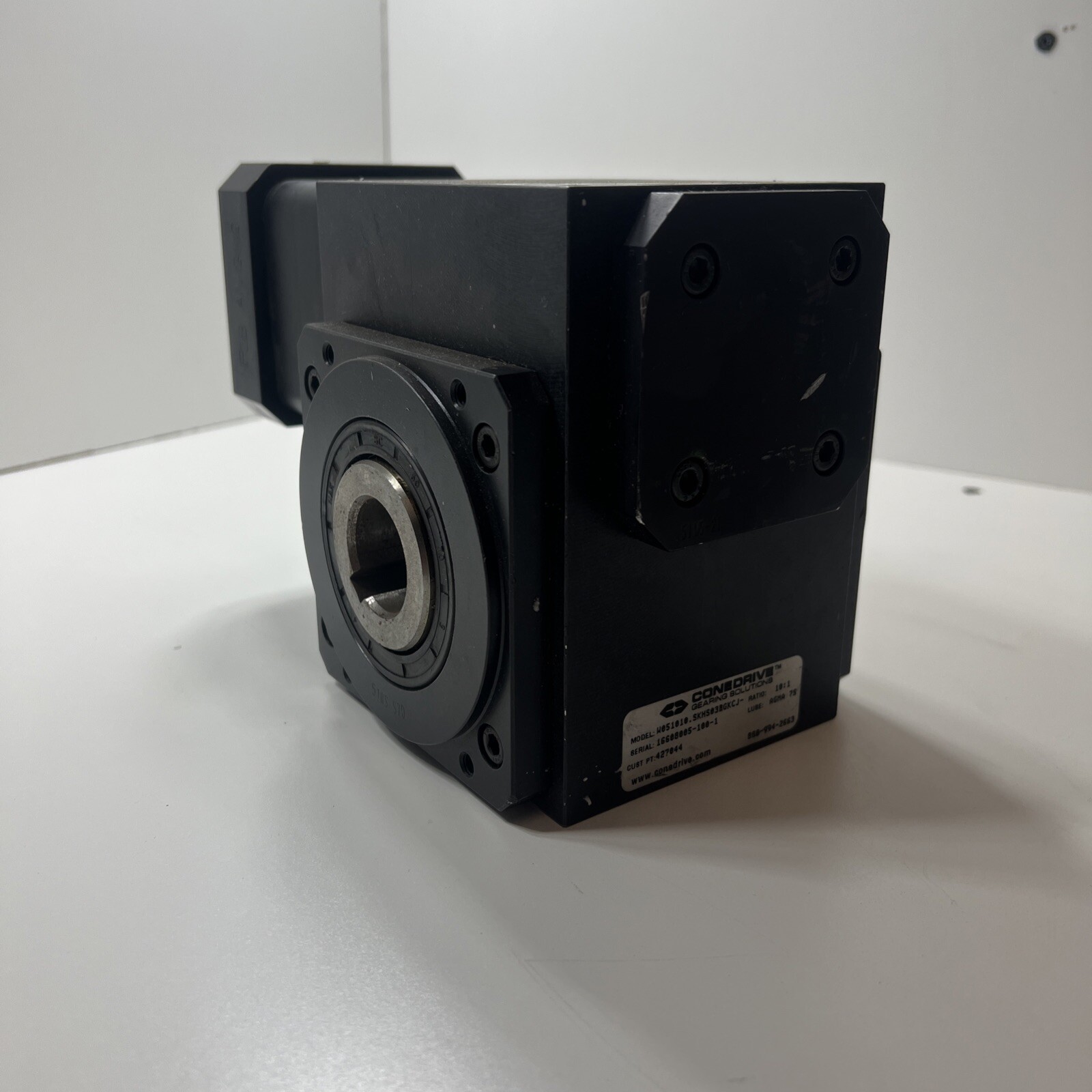 Cone Drive Speed Reducer, Gearbox, W051010.SKHS03BGKCJ 10 : 1 RATIO