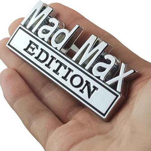 2 PIEZAS Edición Mad Max Emblema Adhesivo Insignia Guardabarros Calcomanía 3D Coche Camión SUV - Imagen 11 de 14