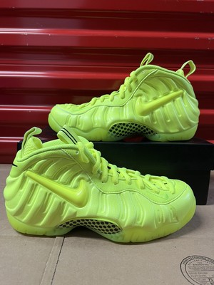 black volt foamposites 2021