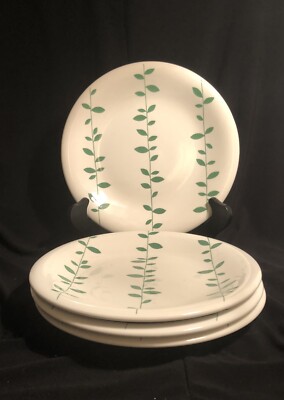 (4) La Primula 8  Italian Luncheon/Salad Plates Leaf & Vine Design