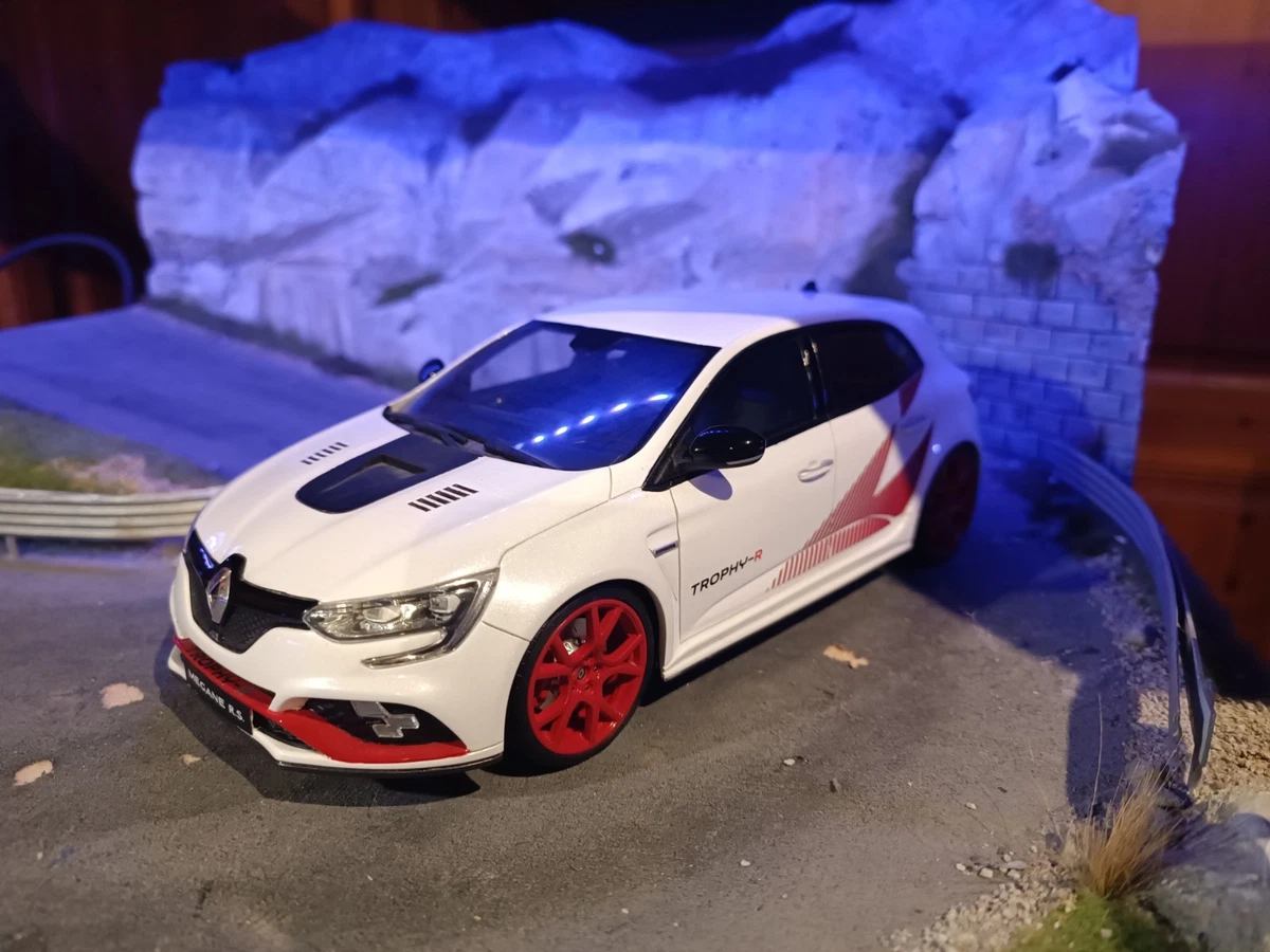Norev 1/18 Renault Mégane Trophy V6 2011 - Show Car Jaune - Réf 7711430857