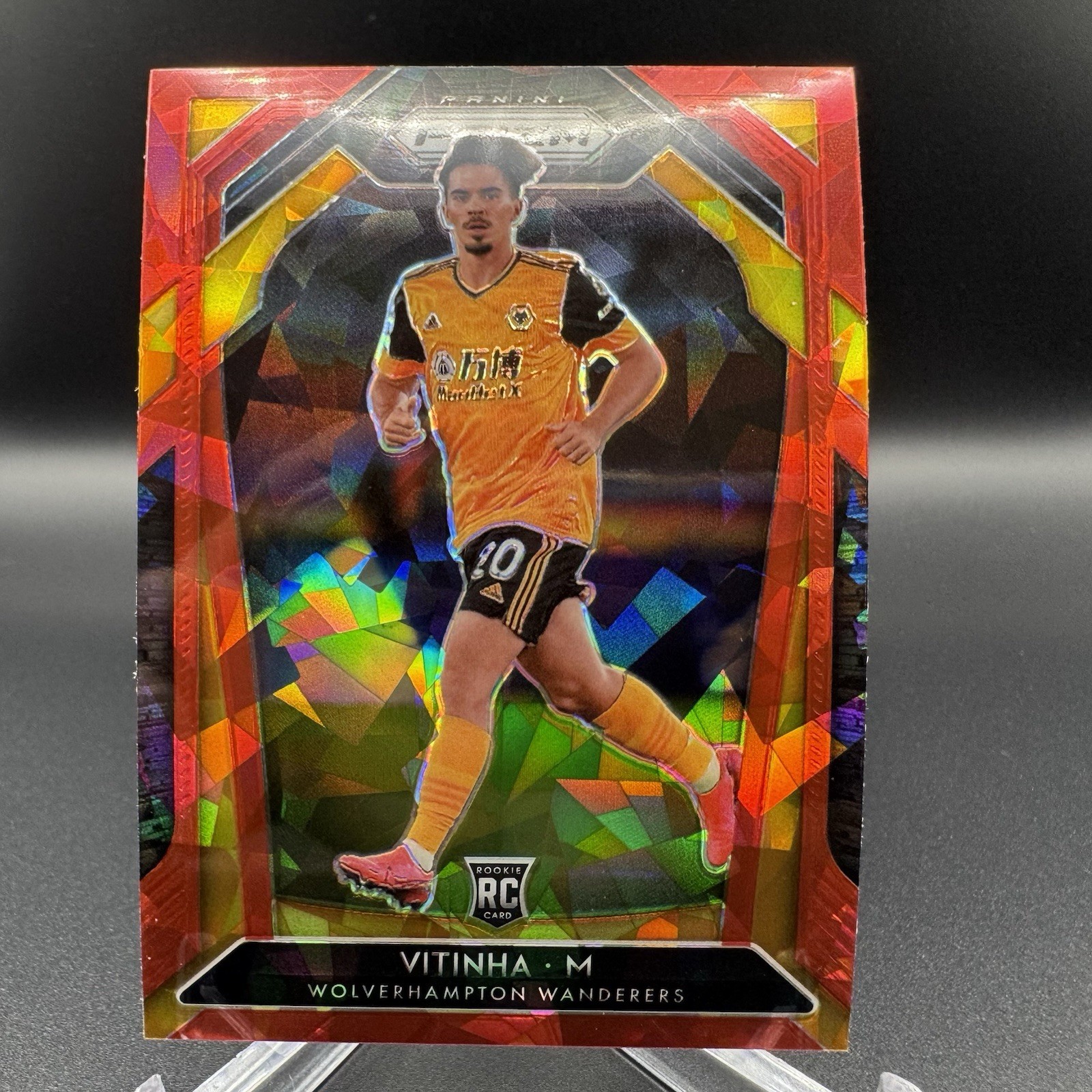 2020-21 Panini Prizm Premier League Red Cracked Ice Vitinha #140 RC Wolves