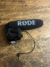 Rode VideoMic Pro. Rode Microphone. No Battery. Please Read