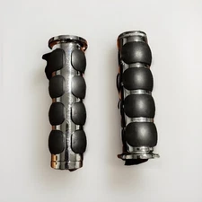 Kuryakyn Motorcycle Handlebar Grips NIB