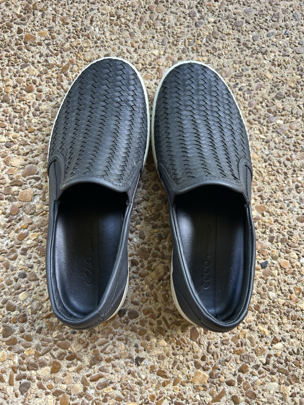 SAOLA Sneakers Ecco slip on in pelle nera suola bianca taglia 7 US 38 EU