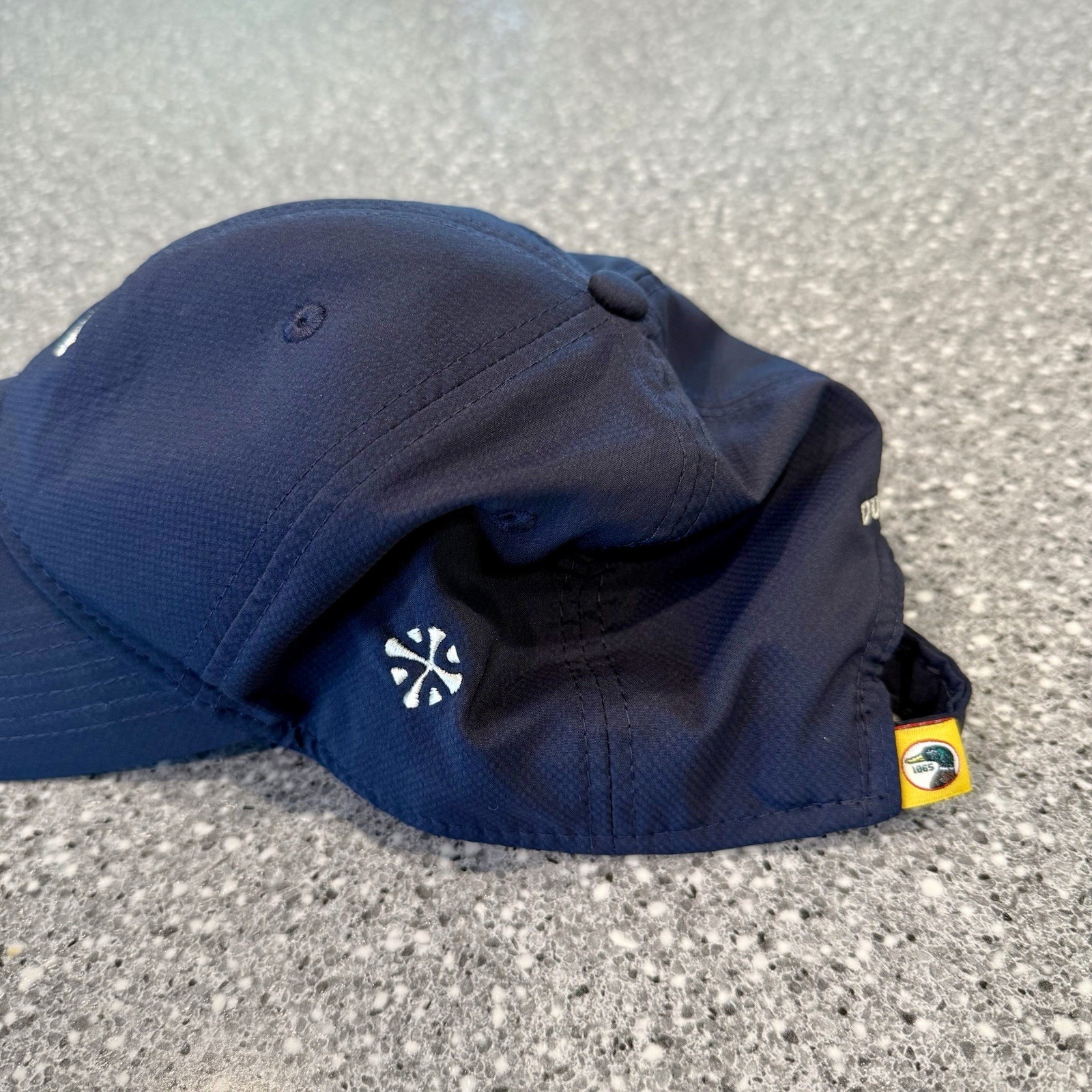Duck Head Navy Blue Performance Throwback Hat Adj… - image 2