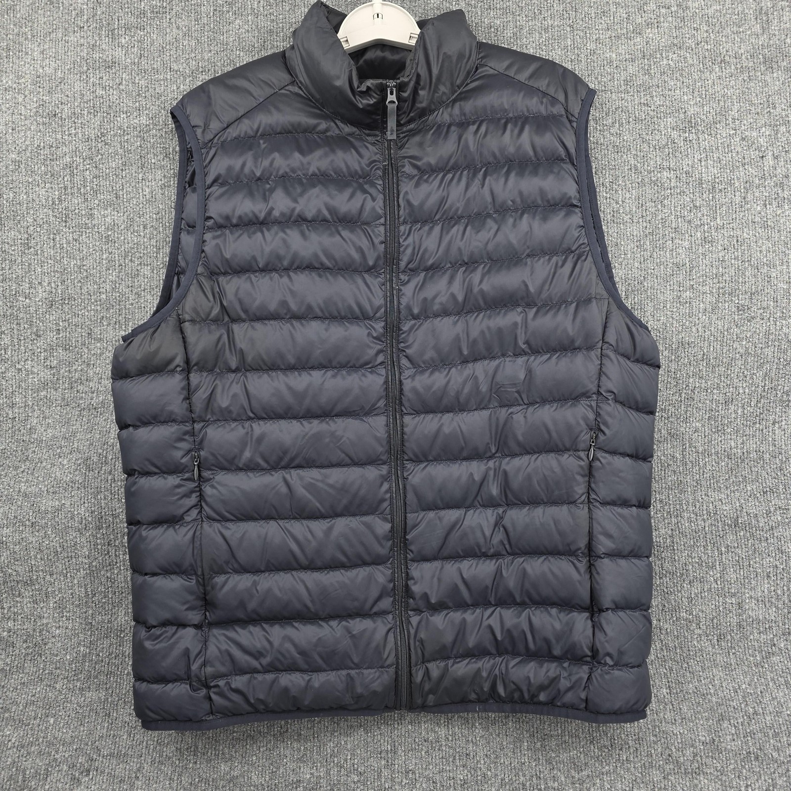 Uniqlo Down Puffer Vest Mens XL Blue Lightweight Zip Water Repellent Outdoor