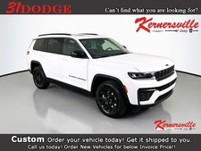 2026 Jeep Grand Cherokee Laredo Altitude