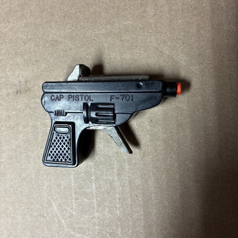 Replica Toy Cap Gun Pistol Taiwan F-701 1950’s Vintage