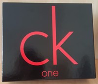Calvin Klein Ck One 50ml Edt Spray Gift Set - Unisex - Brand & Boxed Calvin Klein Ck One 50ml Edt Spray Gift Set - Unisex - Brand & Boxed