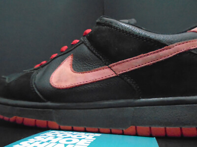 Used Nike Dunk SB Vamp True Red Black Sz 11 w/ Box Nike | Shoes | Used Nike Dunk Sb Vamp True Red Black Sz 1 W  main image 2