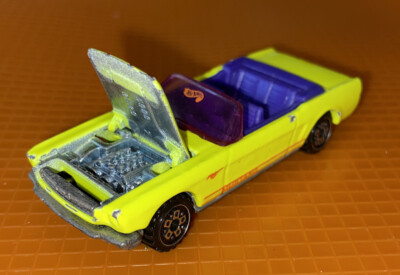 Vintage 1983 Hot Wheels '65 Ford Mustang Neon Yellow Double Barrel