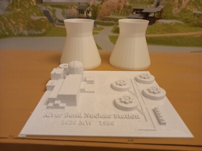 Atomkraftwerk Model mit 2 Kühltürme