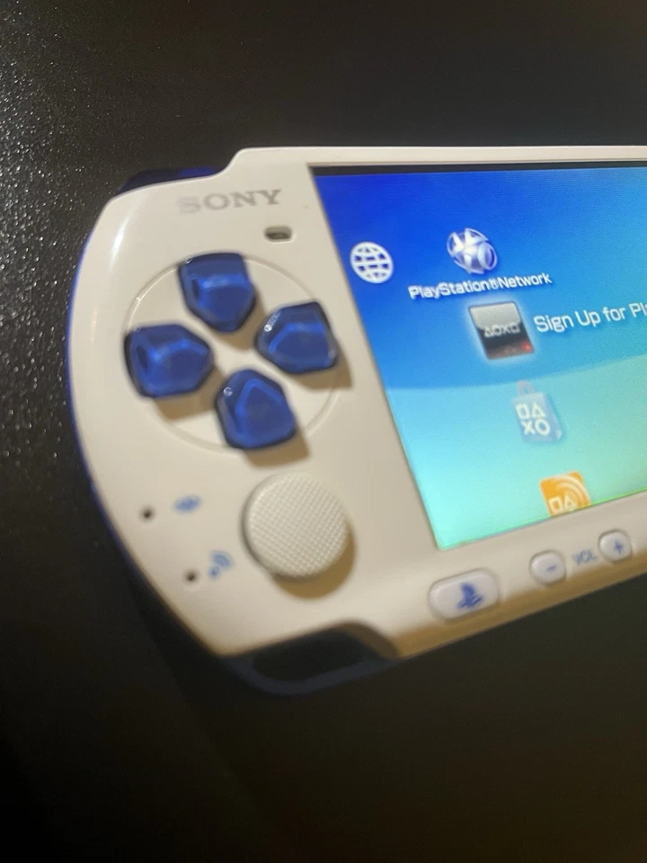 Sony Psp 3000 - Image 2 of 3