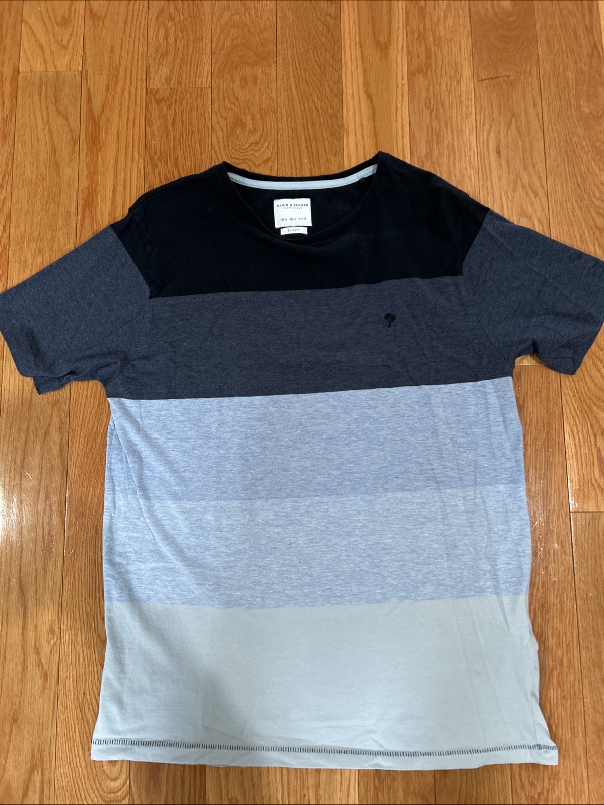 Denim & Flower Men’s T-Shirt Medium Blue Colorblock Striped Crew Neck