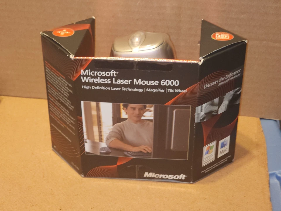 NEW/SEALED Microsoft Wireless Laser Mouse 6000 Mac/Win USB X11-41345 5-Button - Image 4 of 4
