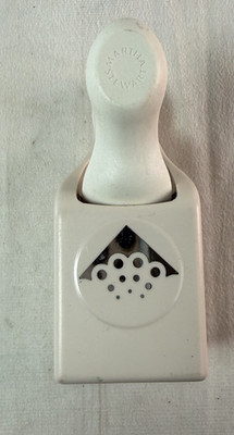 Martha Stewart Scallop Doily Dot Lace Edge Corner Paper Punch