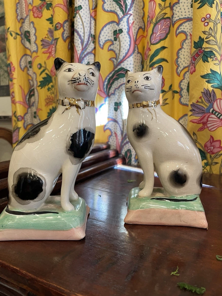 Antique Staffordshire Cats In Antique Ceramic & Porcelain
