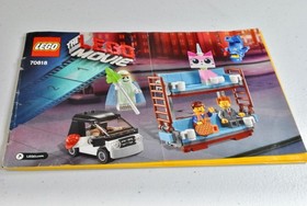 Lego set 70818 Lego Movie &ndash; Double Decker Couch - some substituted pieces