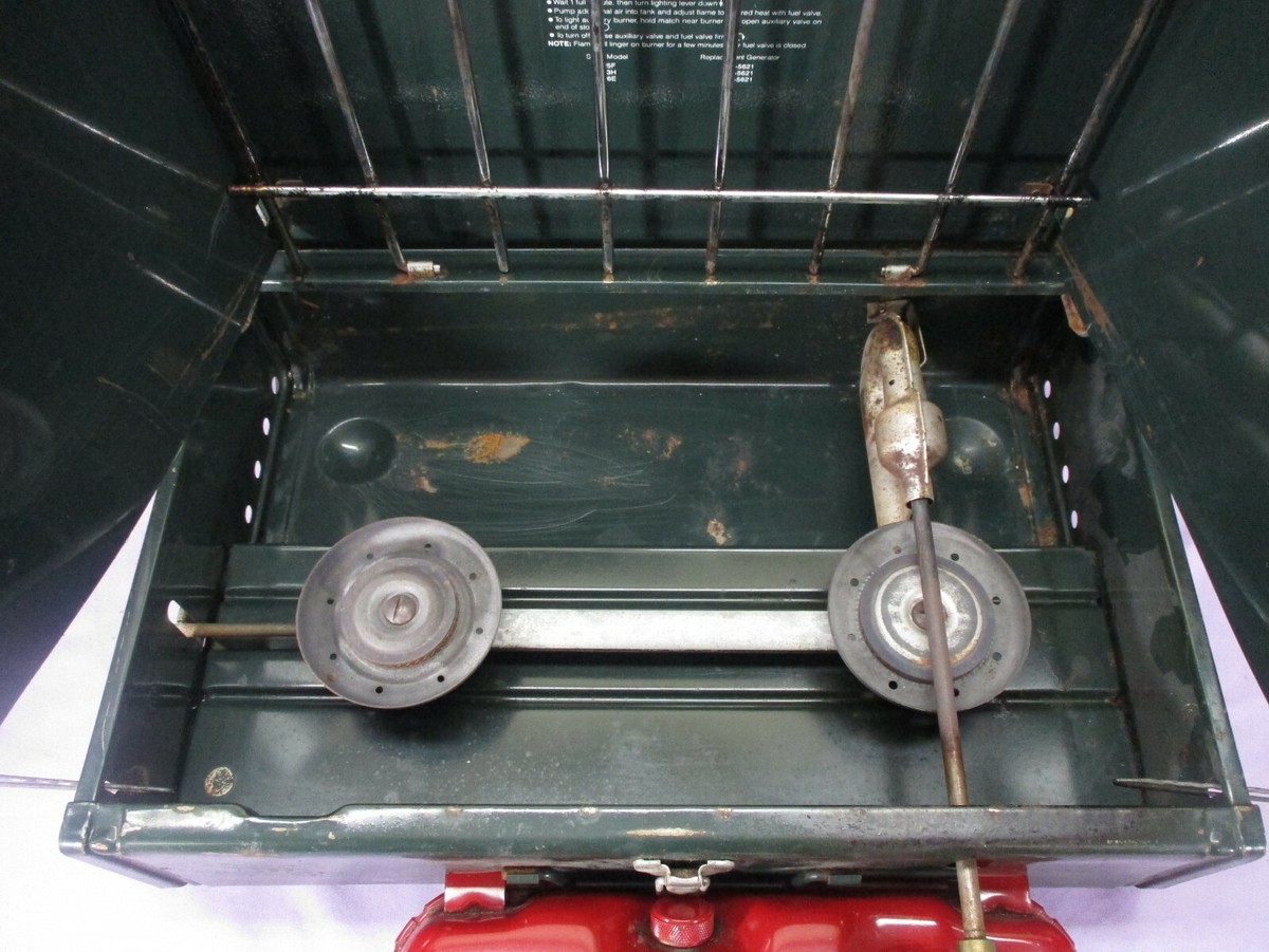 Vintage Coleman 425F Double Burner Portable Gas Camping Stove