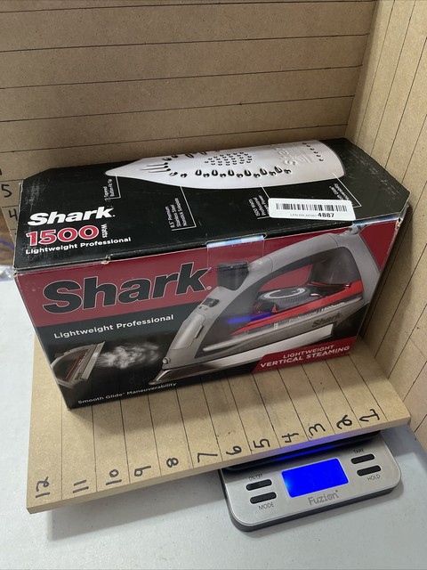 shark lightweight professional steam iron gi305