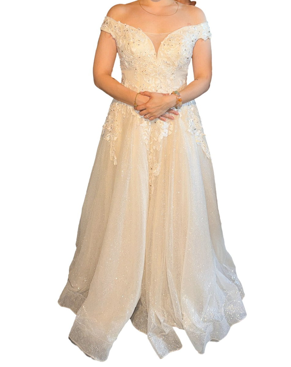 flowy off shoulder wedding dress Tulle A Line Strapless Puff Sleeves Off Shoulder Flowy Wedding Dresses,  MW1119