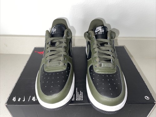 Nike I.D Air Force 1 Low '07 nero pino verde TAGLIA 6,5 AQ3774-991 - Foto 7 di 10