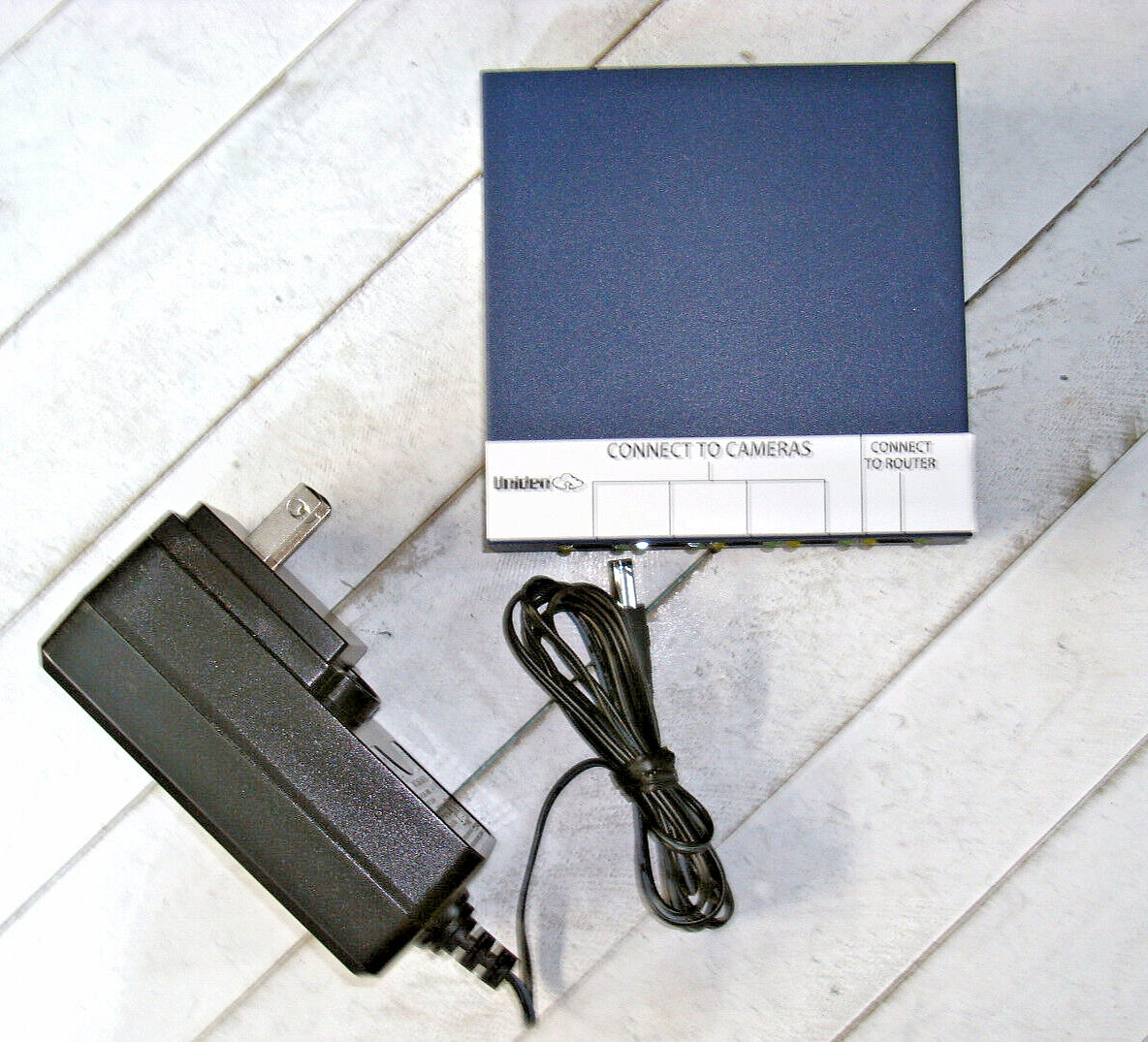 Uniden UCSWITCH5 Ethernet Switch w/ 48V DV Adapter BN017-A38048U