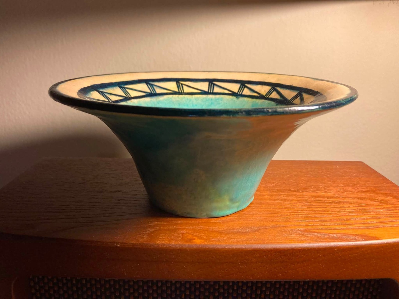 Arts and Crafts Pottery Studio bowl by Doris Roberstson circa 1930.