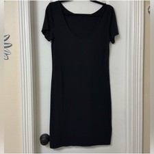 Black short-sleeve bodycon dress with a scoop neckline Size S