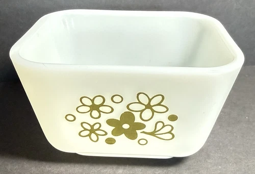 Pyrex VTG Spring Blossom Refrigerator Dish 501 B 1 1/2 Cup Crazy Daisy - NO LID