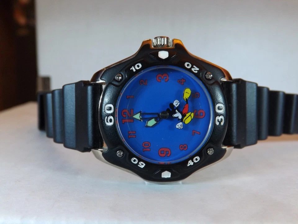 Reloj Disney Mujer Vintage Mickey Mouse (Jogger Mickey Mouse)-(Raro)-VHTF-Nuevo Foto 4 de 4