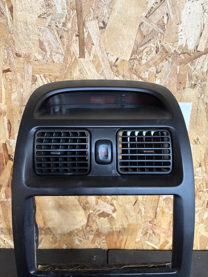 1999-2003 TOYOTA SOLARA RADIO BEZEL TRIM - Image 2 of 4