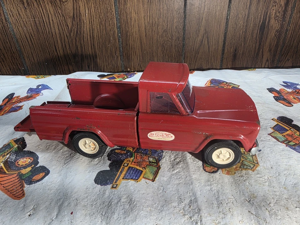 Toy Vintage 1960s Tonka Pressed Steel 9” Mid Size Red Jeep Pick Up Truck  52030 - Image 4 of 4