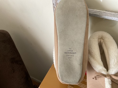 Vintage Isotoner Holidays Faux Suede Slippers- Camel - Picture 3 of 4