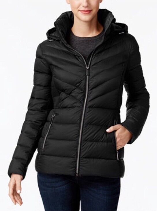 NWT Michael Kors Lightweight Jacket Hood Packable Down NWT Michael Kors Lightweight Jacket Hood Packable Down