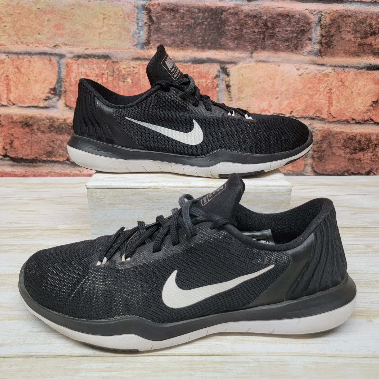 Chaussures de course femme Nike Flex Supreme TR5 pointure 9,5 Flywire noir 852467 001
