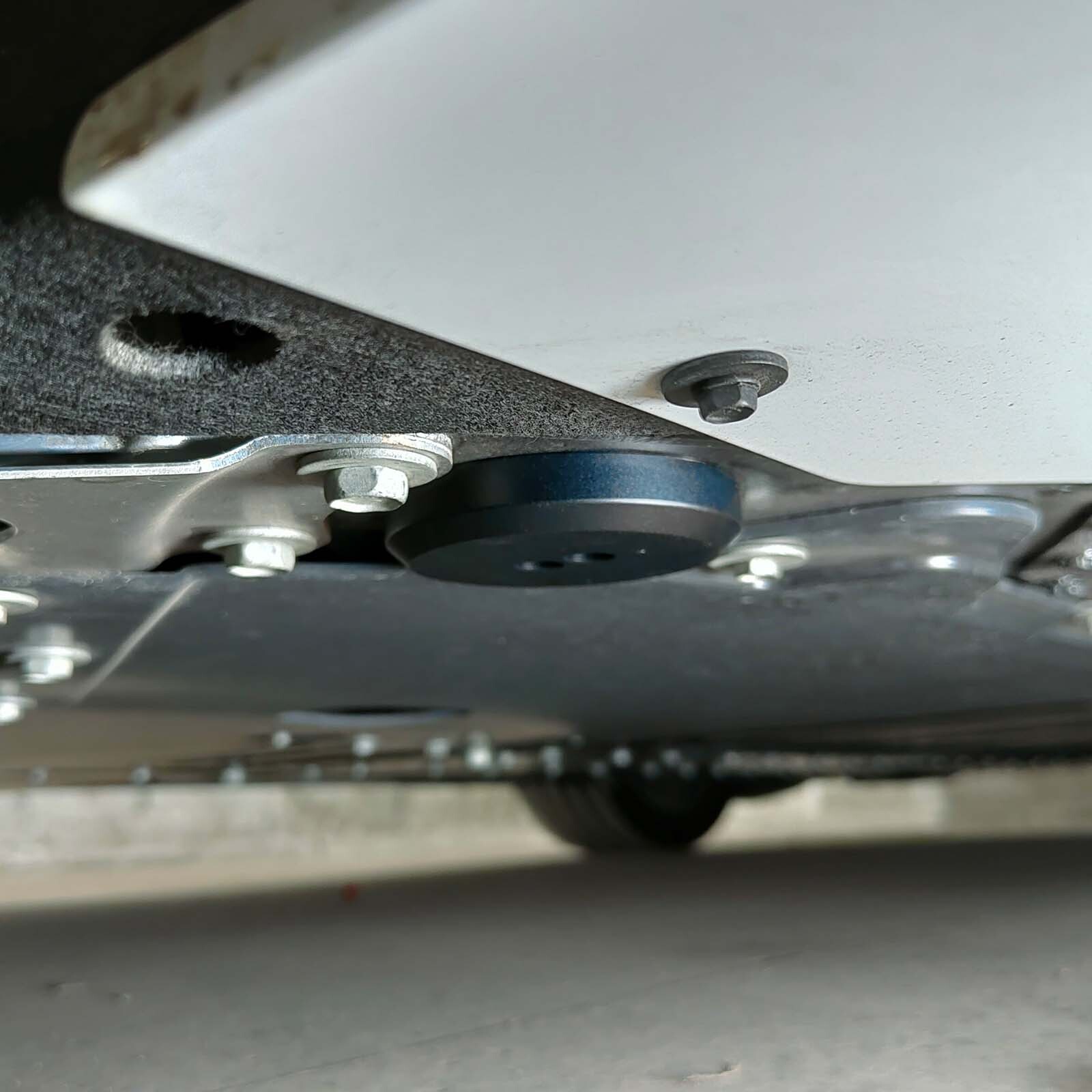 4PCS Black Alloy Pack Jack Pad Jacking Lift Pad Fit For Corvette C5 C6