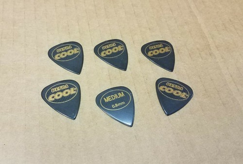 6 x Cool 0,80 mm Ultra SR Standard Gitarrenplektren gummierter Griff Serie Cellulon - Bild 2 von 2