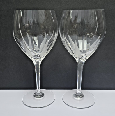 Set Of 2 Mikasa Flame D'Amore Crystal Magnum Grand 9-1/8'' Wine Goblet