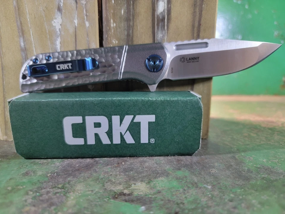 Navaja de bolsillo plegable CRKT Lanny Mah Design 6525 con bloqueo de revestimiento asistido borde liso Foto 3 de 4