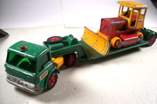 MATCHBOX KING SIZE K-17 DYSON LOW LOADER W. CASE BULLDOZER FORD TRACTOR TRAILER