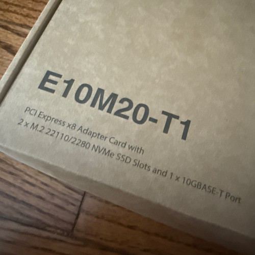 Synology E10M20-T 10GB Ethernet and M.2 Adapter Card - Afbeelding 2 van 8