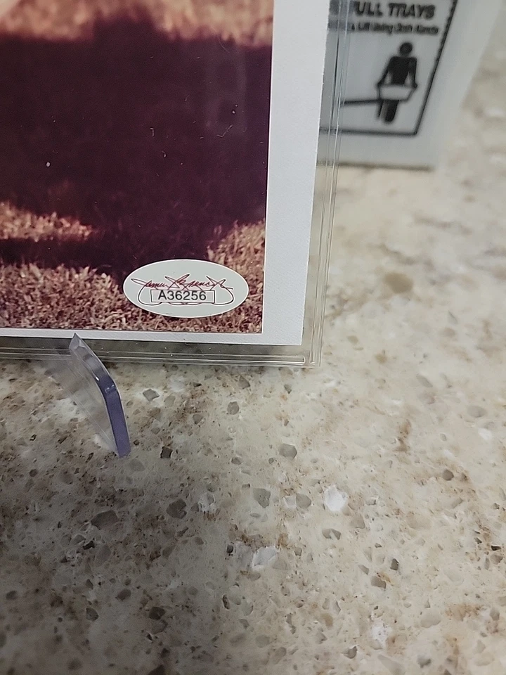 Monte Irvin AUTO 8 x 10  New York Giants Vintage Baseball Signed Photo JSA HOF - Image 2 of 3