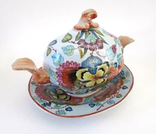 Holt Renfrew Canada Italian Majolica Small Decorative Tureen